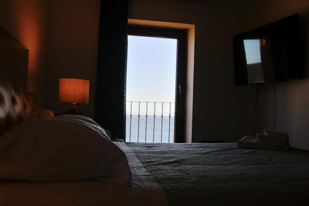 Le Suite Guarinelli B&B Gaète Extérieur photo